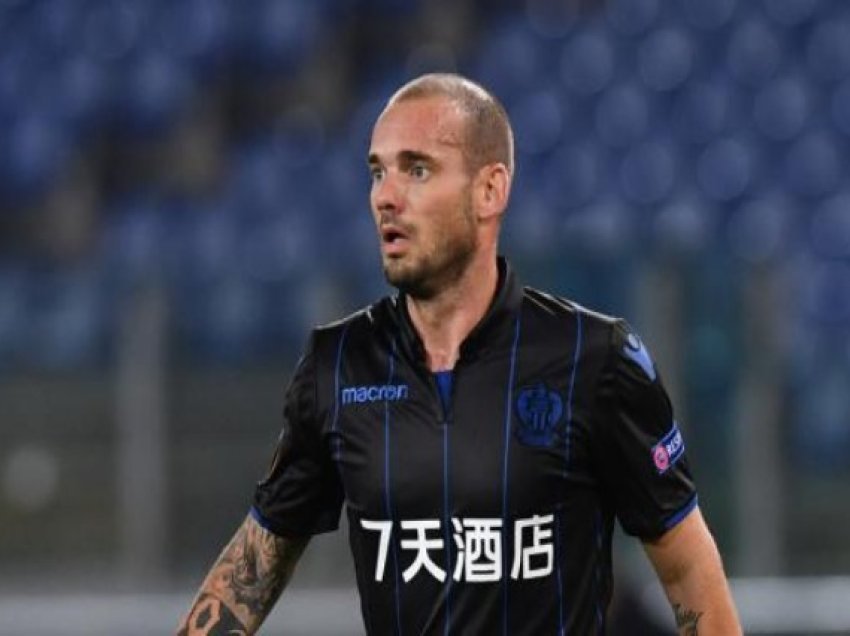 Sneijder: Ten Hag humbi respektin duke u përballur me CR7