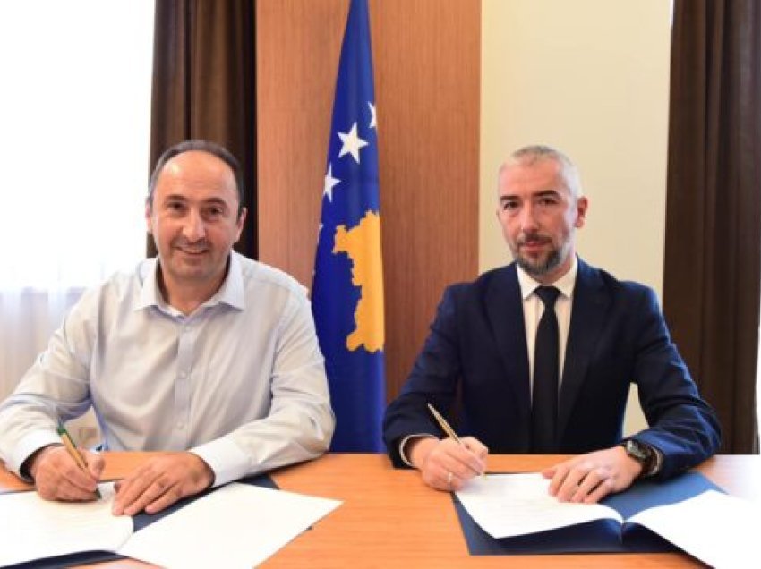Aliu njofton për nënshkrimin e memorandumit 368 mijë eurosh me komunën e Mitrovicës