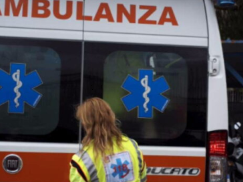 Goditet me thikë 16-vjeçari në Itali, në gjendje të rëndë në spital