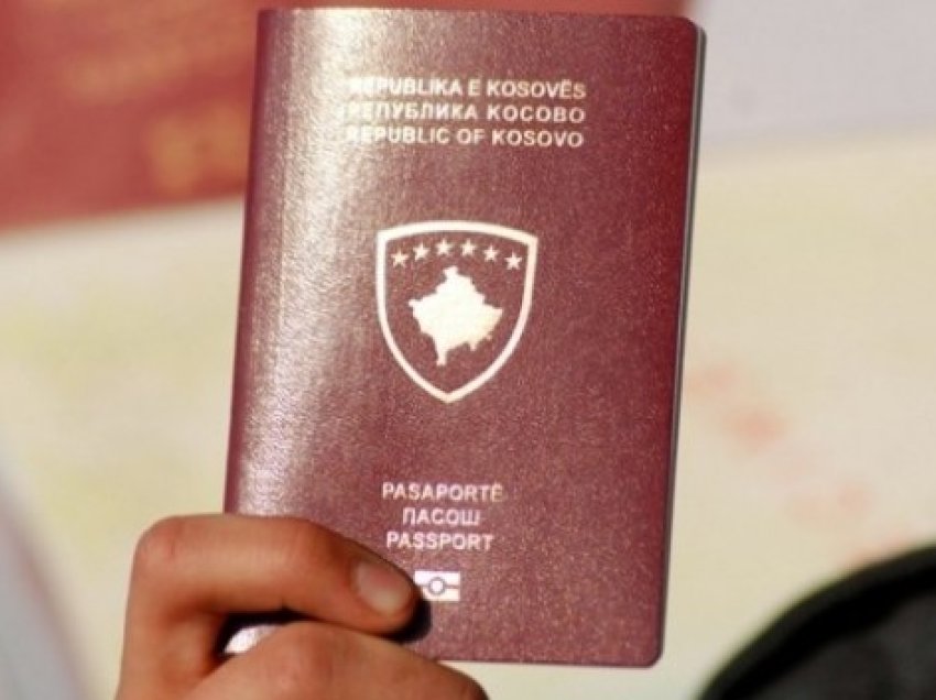 Liberalizimi i vizave/ Afër 100 mijë qytetarë aplikuan për t’u pajisur me pasaportë nga 1 Janari