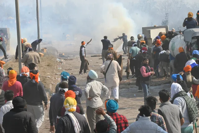 Fermerët indianë përleshen me policinë ndërsa protestat përshkallëzohen