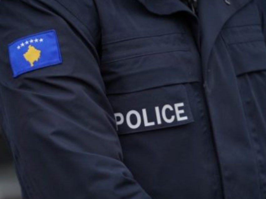 Burri në Vushtrri kërcënon një zyrtar policor, i shkon te shtëpia e tij