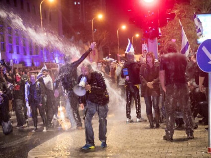 Përleshje mes protestuesve dhe policisë izraelite në Tel Aviv, kërkojnë rikthimin e pengjeve