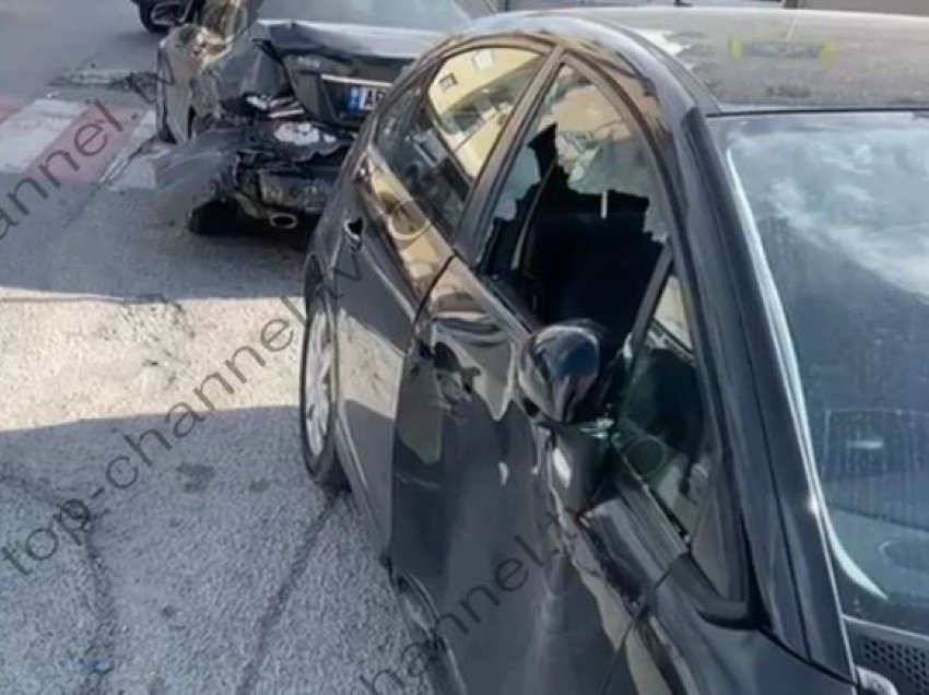 Aksident në Vlorë, tri makina përplasen me njëra-tjetrën