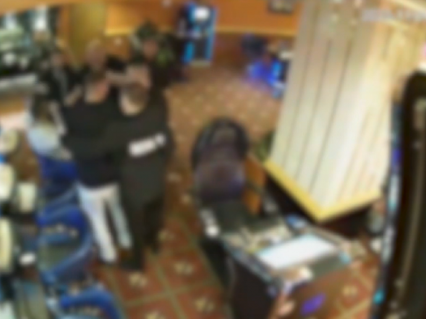 Katër policë sulmuan sigurimin në një kazino, MPB nis hetimet