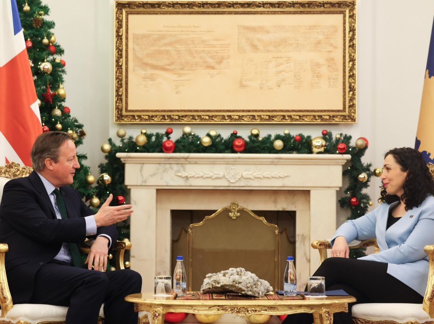David Cameron: Mbretëria e Bashkuar, krenare për partneritetin e saj të vazhdueshëm me Kosovën