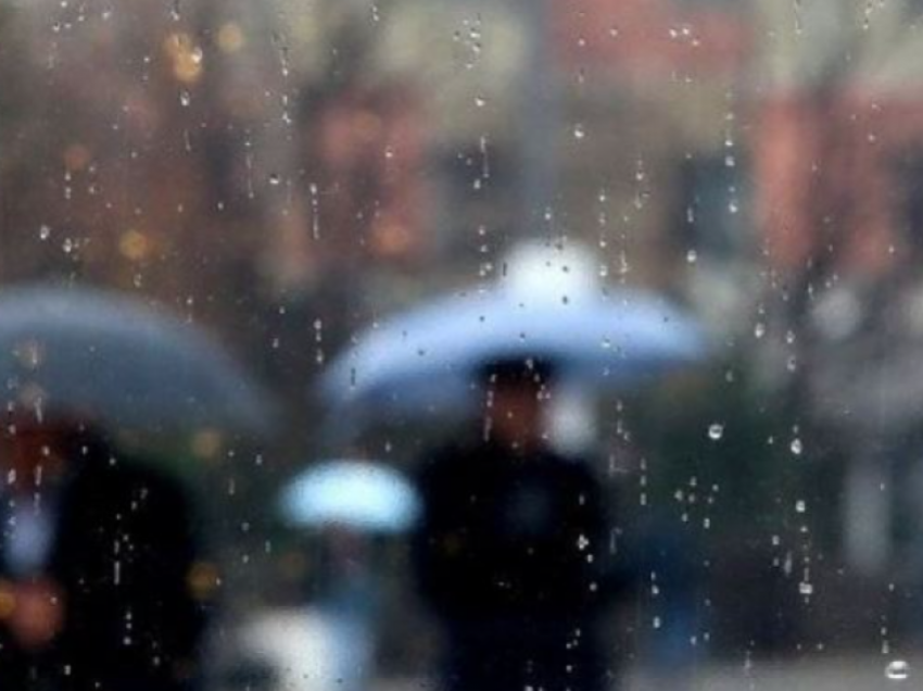 Të shtunën reshje shiu dhe bore në Maqedoni, javën tjetër do të ulen temperaturat