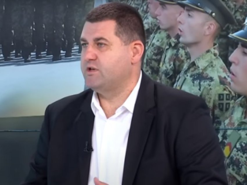 ​Sindikata serbe ushtarake: Qeveria po e kthen shërbimin e detyrueshëm ushtarak pasi e shkatërroi ushtrinë