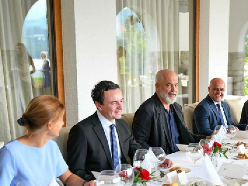 Dy kryeministra shqiptarë (Rama dhe Kurti) javën e ardhshme në samitin botëror në Davos