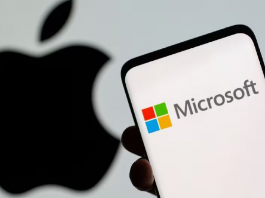 Microsoft kalon për pak kohë rivalin Apple si kompania më e vlefshme në botë
