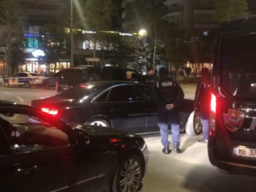 Atentati në Vlorë, ndalohen 15 persona