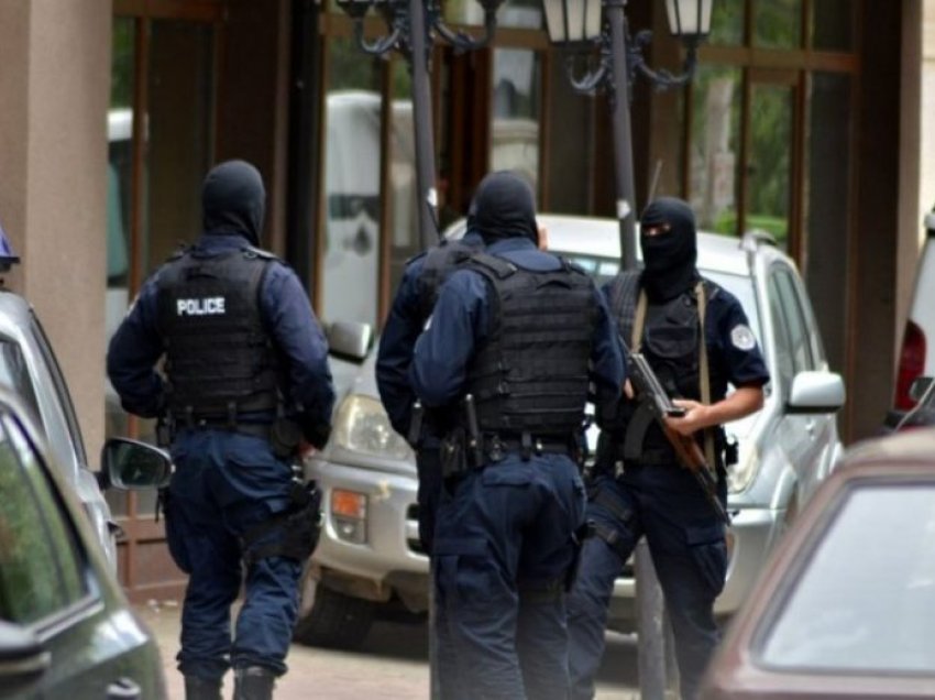Krimet Ekonomike me aksion në Prizren, cak autoshkollat – policia jep detaje, ka edhe të arrestuar