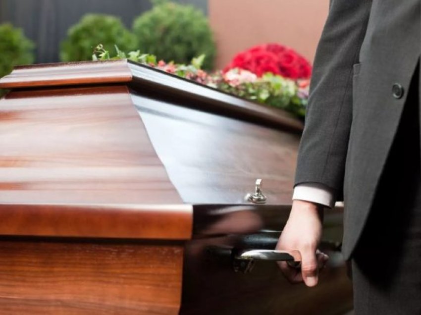 “Shtrenjtë për të vdekur”: Këto janë kostot e funeralit në Mbretërinë e Bashkuar – rritje e paprecedentë e çmimit në vitet e fundit
