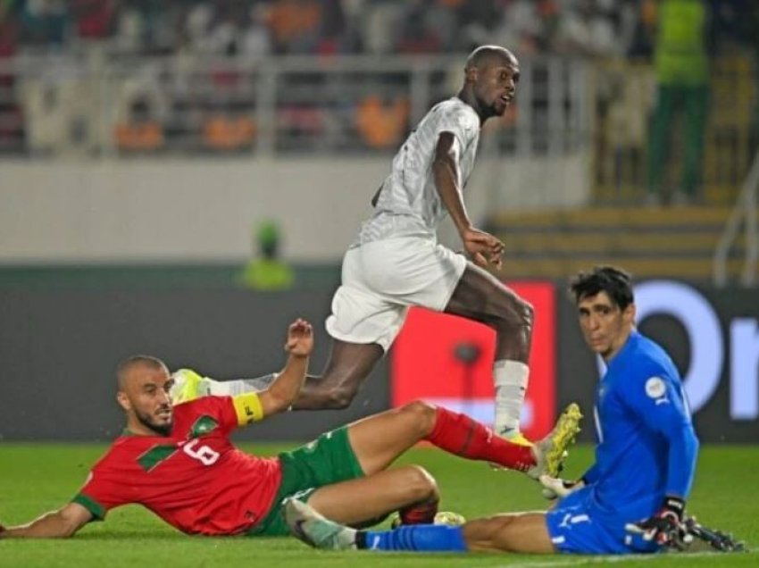 Afrika e Jugut rrëzon Marokun, Hakimi figura tragjike e marokenëve! Ja çiftet çerekfinale 