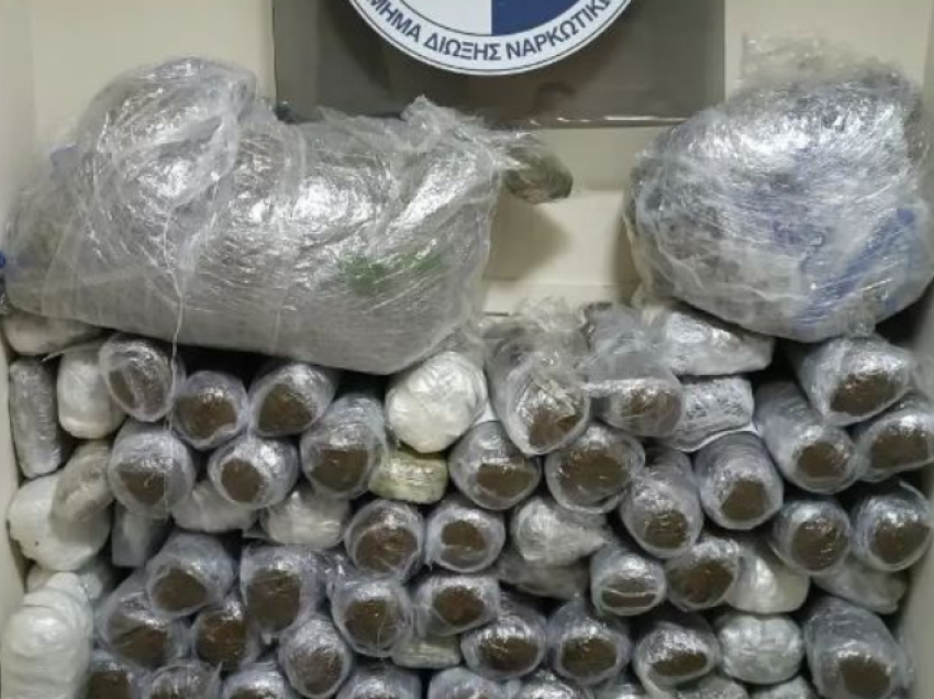  Identifikohen dy shqiptarët e arrestuar me 100 kg drogë në Greqi