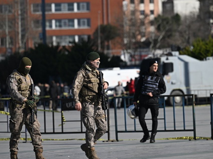 Policia turke arreston 33 persona, dyshohet se po përgatisnin sulme para zgjedhjeve lokale