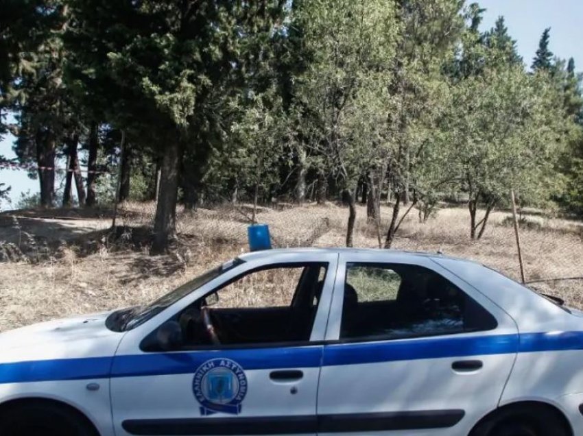 Dy shqiptarët godasin me thikë 2 shtetas grekë, ja si është gjendja e të plagosurve! Arrestohet 17-vjeçari, e pëson edhe i ati