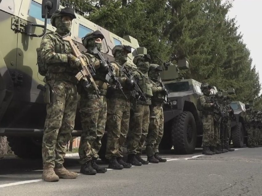  “Armata serbe afër kufirit të Kosovës”, Kelmendi ngre alarmin dhe vjen me thirrje urgjente për NATO-n, SHBA-në dhe BE-në!