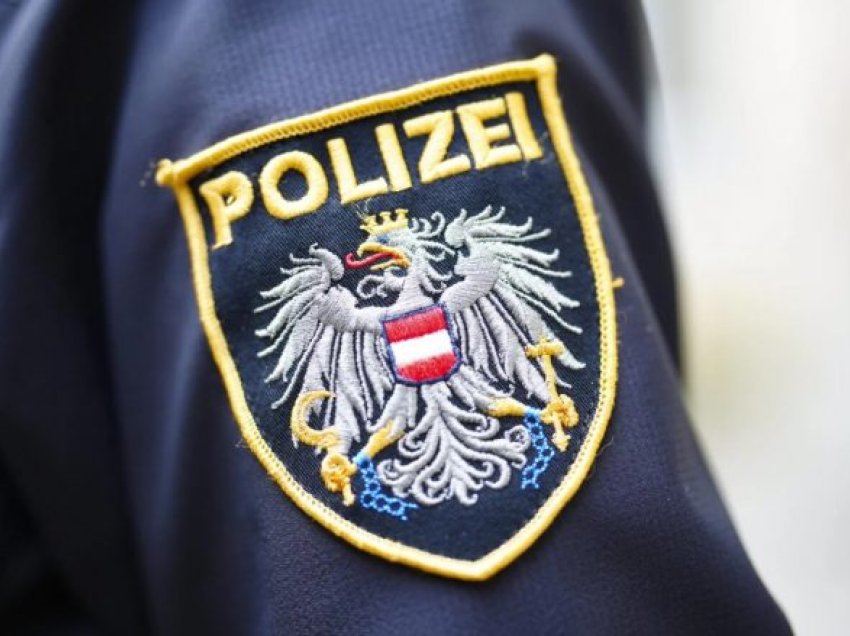 Vjen reagimi i autoriteteve pasi policët austriakë morën dhurata nga rusët