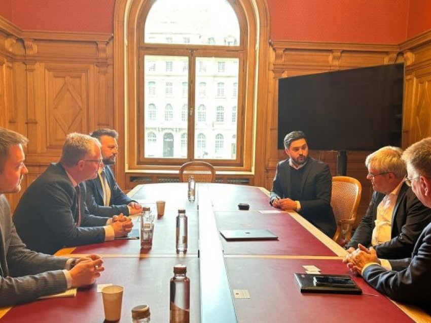 Bislimi takohet me deputetët zviceranë, flasin për anëtarësimin e Kosovës në Këshillin e Evropës
