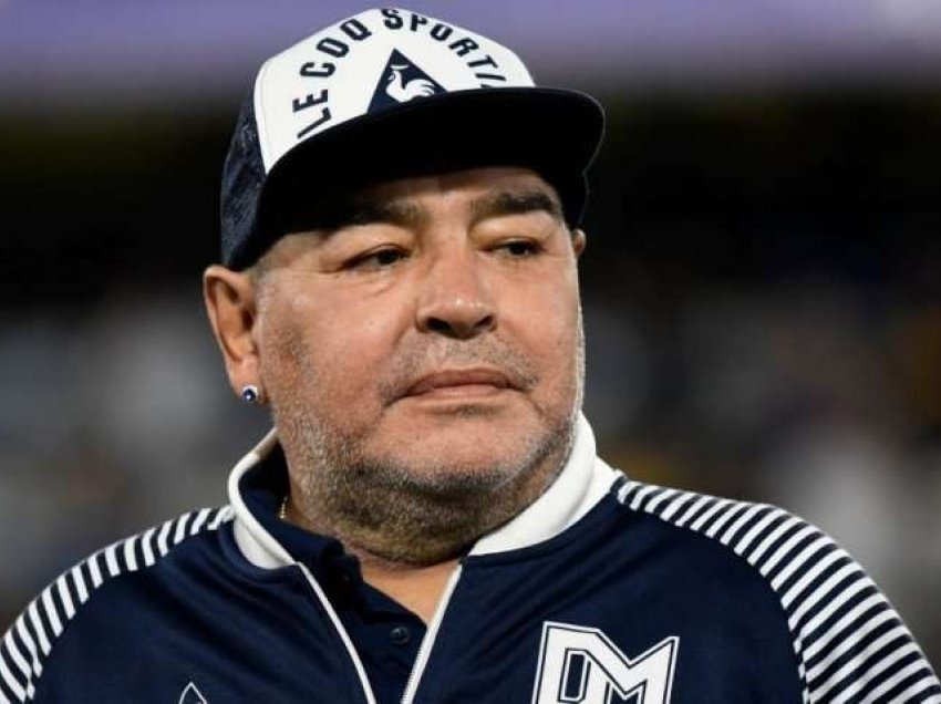 Raporti i ri mjekësor zbulon se si vdiq legjenda e futbollit, Maradona