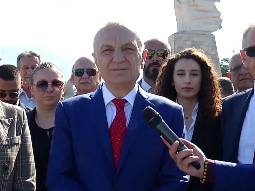 Ilir Meta homazhe të Varrezat e Dëshmorëve: PL duhet t’i dalë për zot vendit, 5 prioritete për Atdheun
