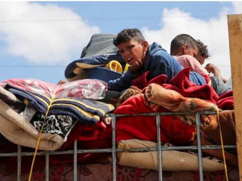 Izraeli nisi bombardimin e Rafah, OKB: Rreth 80 mijë njerëz u larguan nga qyteti, në kërkim të spitaleve e tendave
