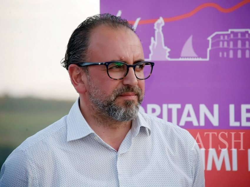 Deputeti socialist sulmon Dritan Lelin: PS e solli nga “bodrumet” e spitalit 