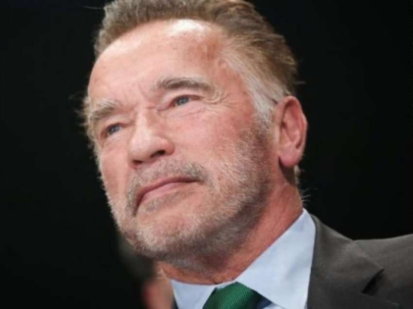 Schwarzenegger bën gjestin human për Krishtlindje