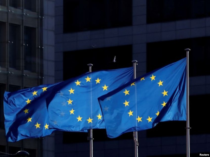 BE propozon kufizime të reja në udhëtim