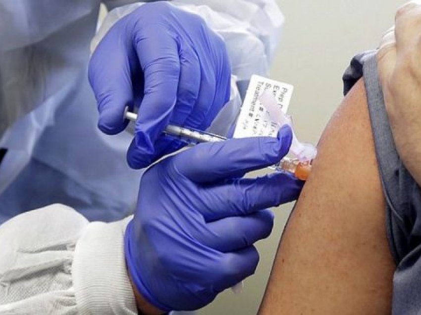 BBC: Javën tjetër fillon vaksinimi i popullatës në Britani të Madhe