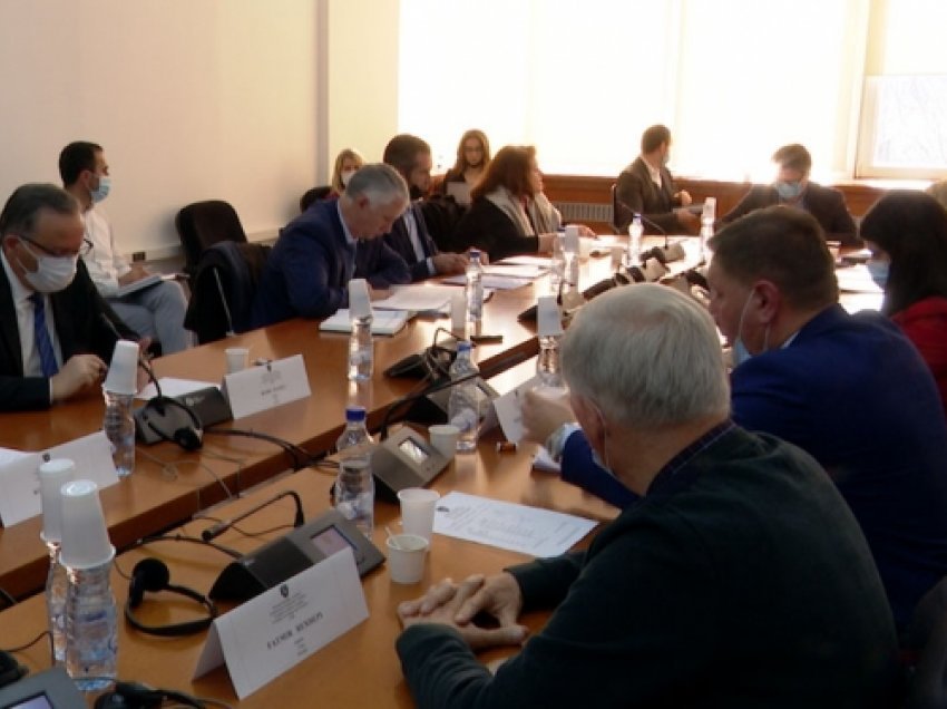​PDK përkrah Projektligjin për rimëkëmbje, VV thotë se është rezultat i zgjedhjeve në Podujevë