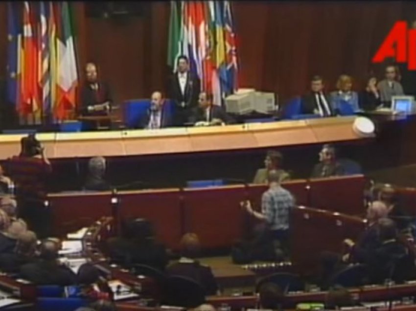 Fjalimi i fuqishëm i Rugovës që ngriti në këmbë deputetët e Parlamentit Evropian