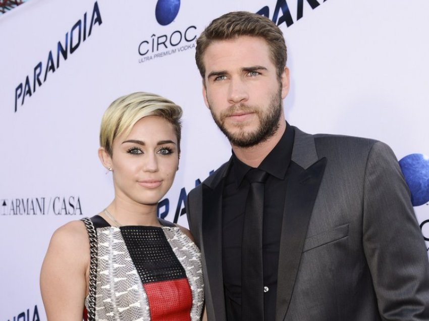 Miley Cyrus tregon arsyen e vërtetë pse u nda nga aktori Liam Hemsworth 