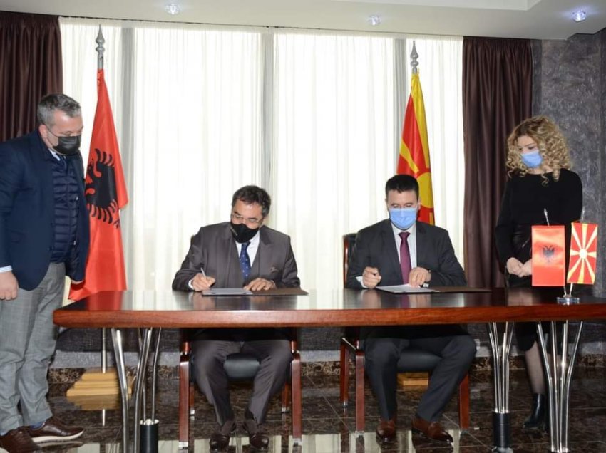 Peshk me “kursim” në Ohër, Shqipëria dhe Maqedonia e Veriut nënshkruajnë marrëveshjen