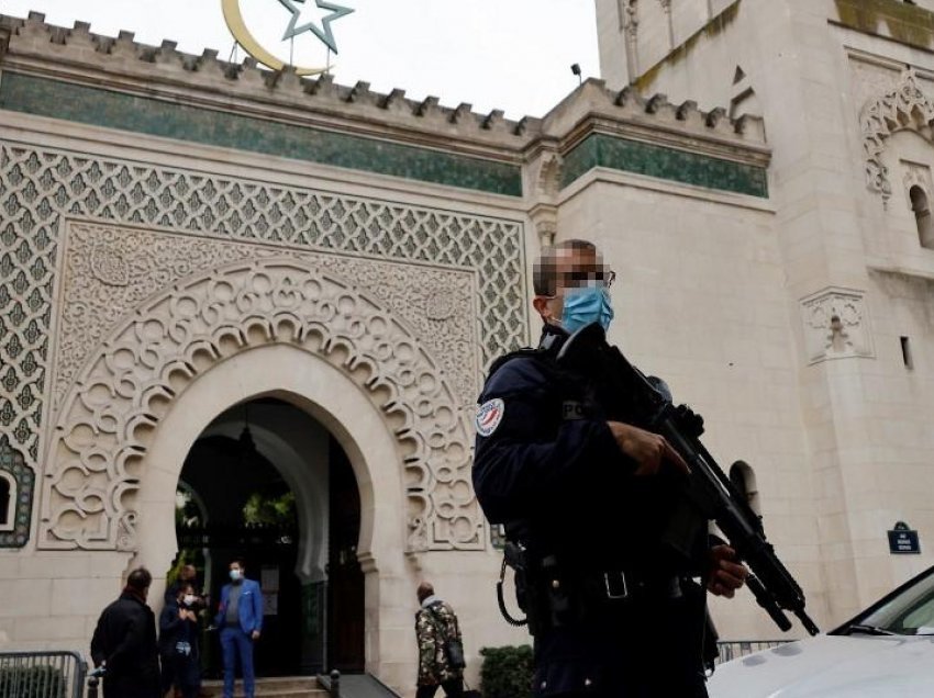 Në Francë hetohen 76 xhami në lidhje me ekstremizmin, disa edhe mund të mbyllen