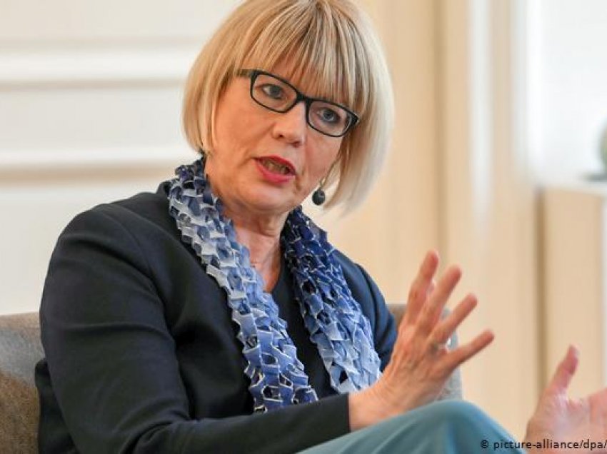 Diplomatja gjermane Helga Schmid pritet të jetë në krye të OSBE-së
