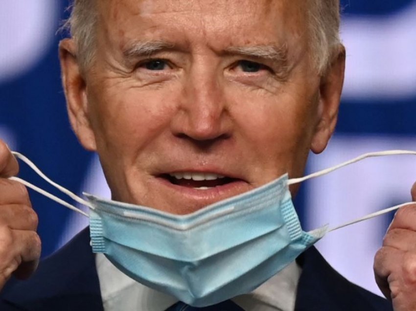 Biden do t'u kërkojë amerikanëve të mbajnë maska ​​për 100 ditë