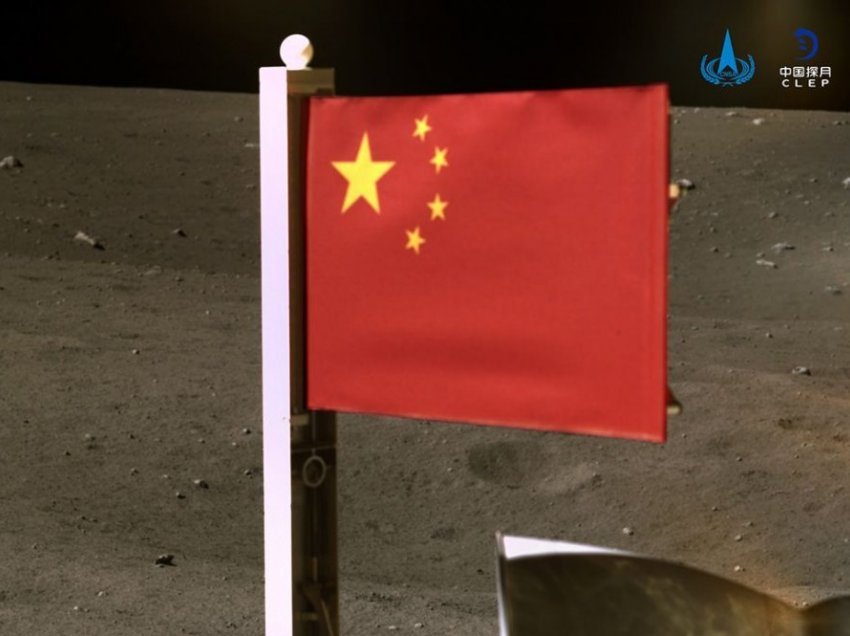 Vendoset flamuri kinez në Hënë