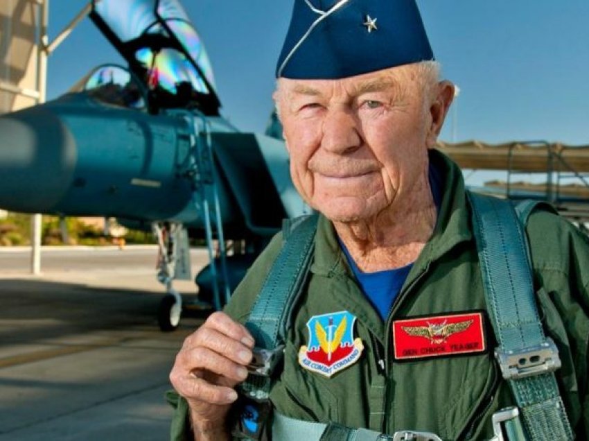 Ndërron jetë Chuck Yeager, piloti i parë amerikan që “theu” shpejtësinë e zërit