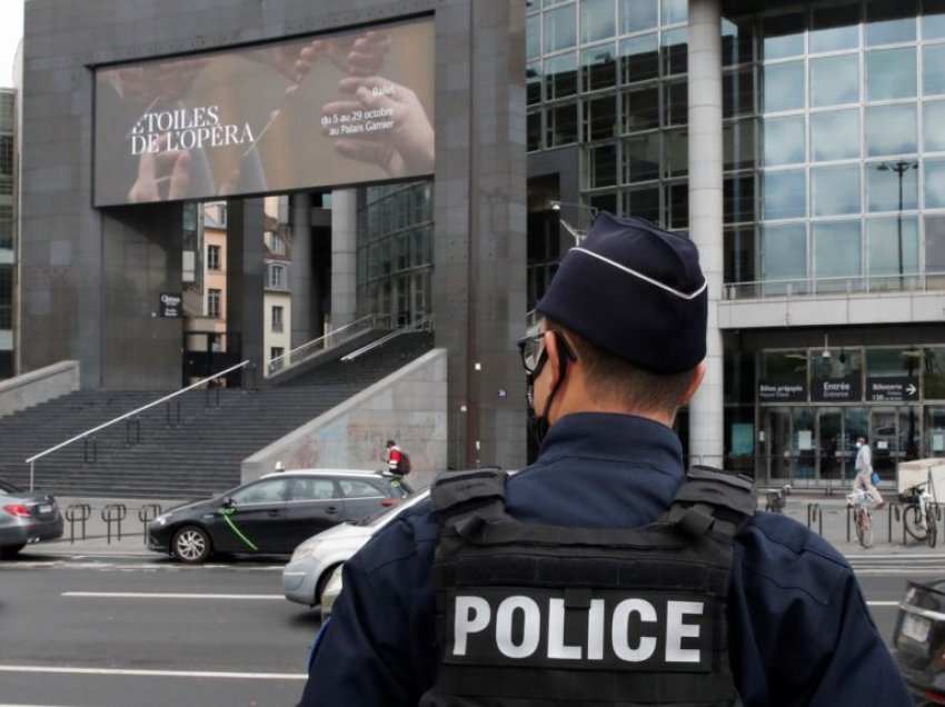 Kërkohen dënime të gjata për të dyshuarit e sulmit në Charlie Hebdo