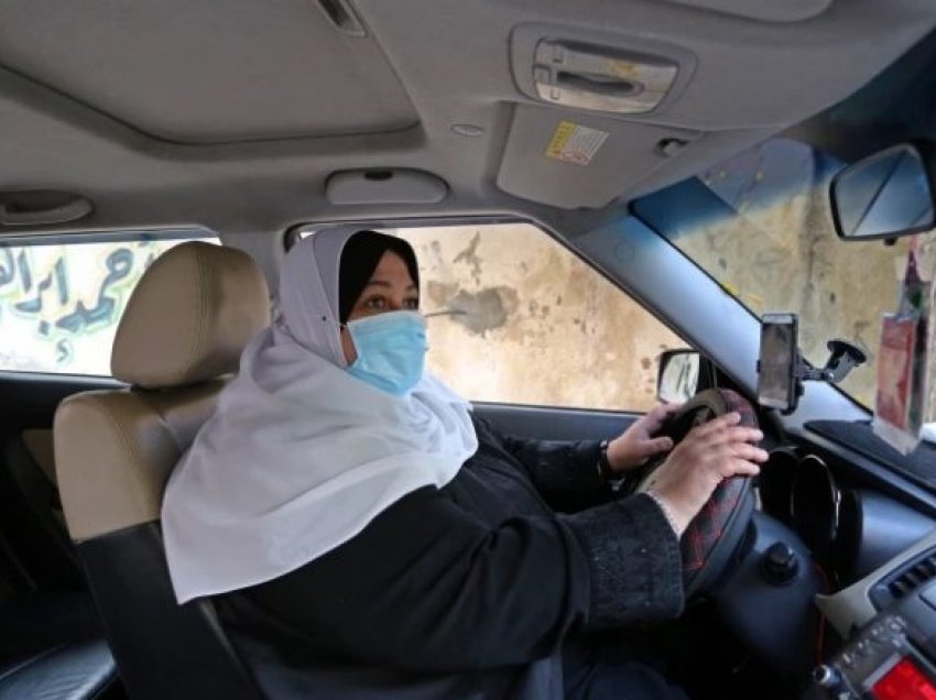 Gratë palestineze po thyejnë tabutë e punës mes rrethimit izraelit