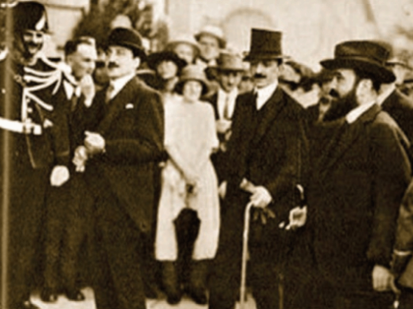 Foto e rrallë: Kur Fan Noli kërkonte ndihmë presidentit amerikan Wilson në Gjenevë për antetarësimin e Shqiperisë në Lidhjen e Kombeve