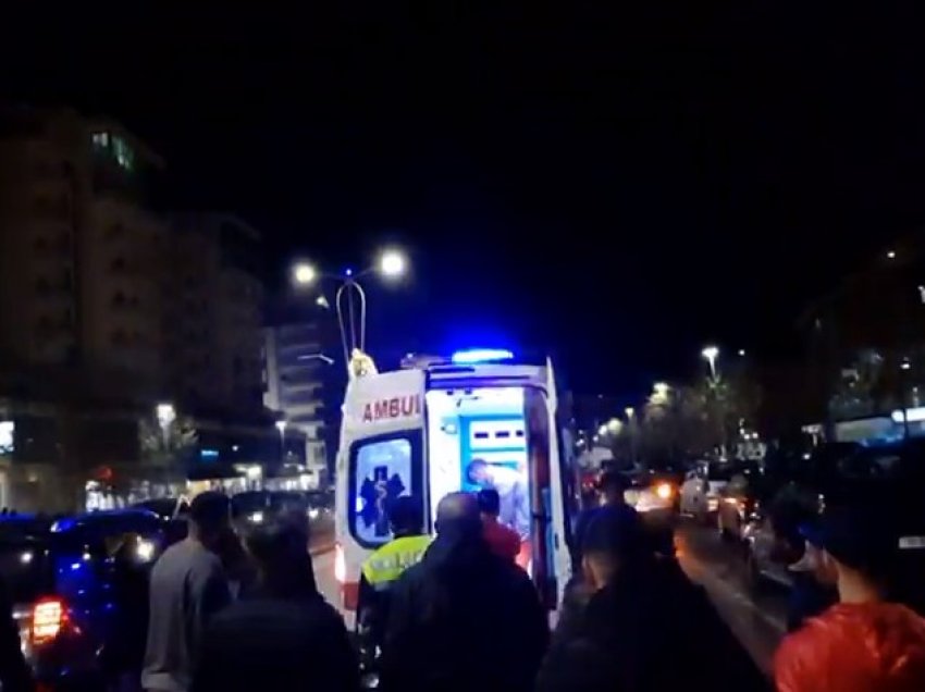 Aksident rrugor në Vlorë, plagoset një grua