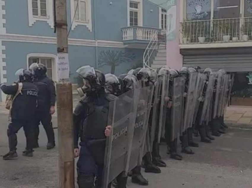 Shkodër, reagon policia: Është plagosur një efektiv gjatë protestës