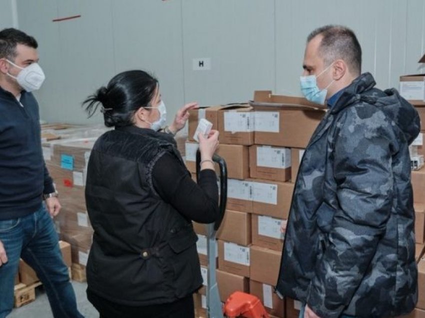 Maqedoni: Deri në mes të janarit do të arrijnë frigoriferët ku do të ruhen vaksinat kundër coronavirusit