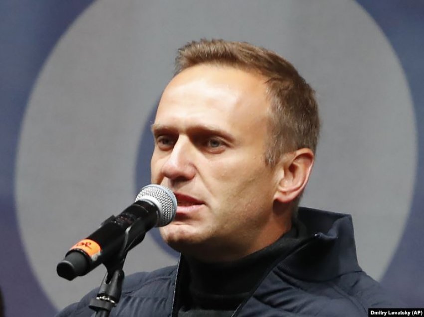 Në raportin e Bellingcat dyshohet se shteti rus helmoi Navalnyn