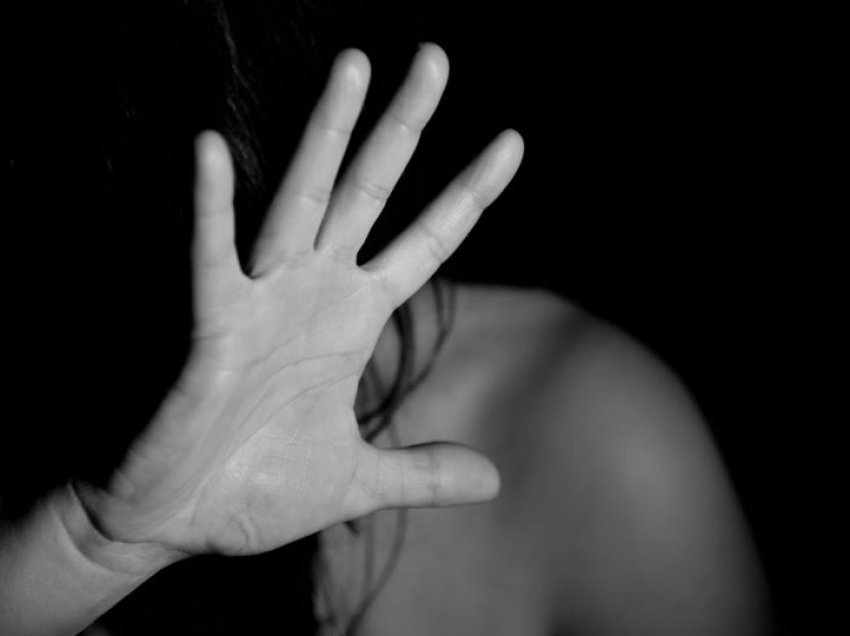 Mendja e një abuzuesi: “Unë kam të drejtë të të dënoj”