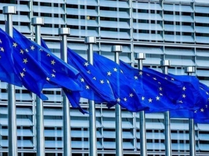 BE heq ndalesën e udhëtimit për shtatë vende