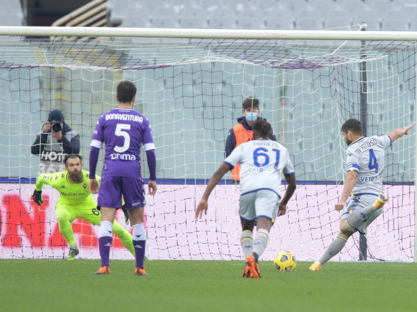 Fiorentina barazon me Veronën